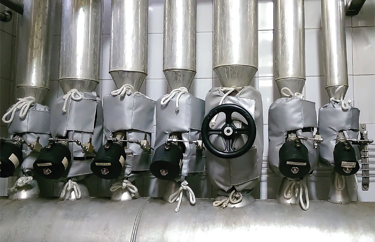 Tangled cables and wires